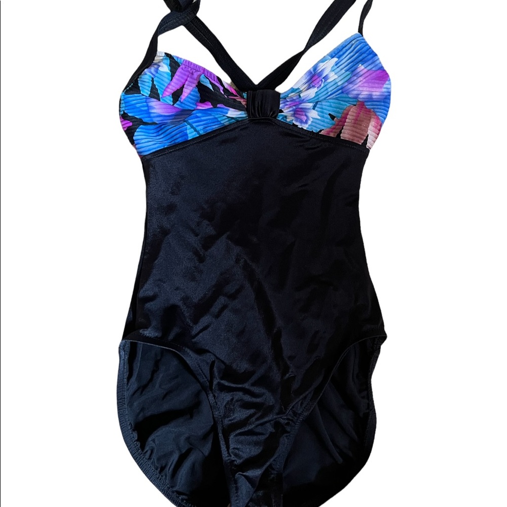 Vintage Mainstream Women’s One Piece Bathing Suit